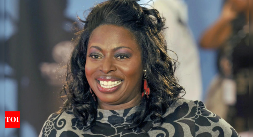 Singer Angie Stone passes away at 63 in a tragic car crash |